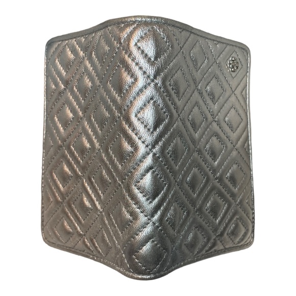 Tory Burch Fleming Silver Metallic Slim Medium Wallet - Picture 3 of 8